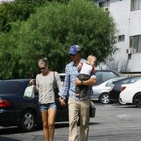 Ali Larter with husband Hayes MacArthur leaving Hugo's restaurant photos | Picture 77084